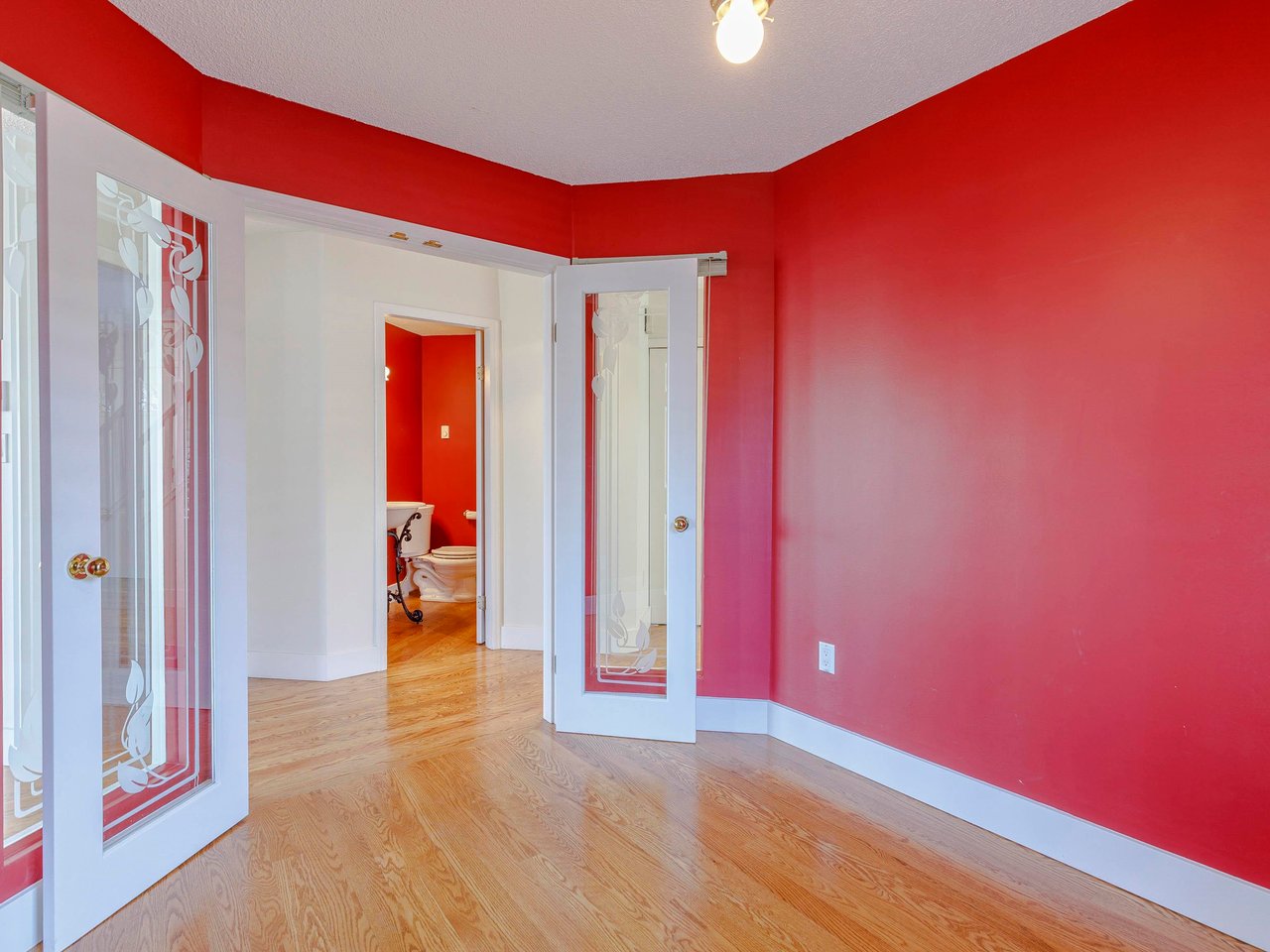 303-1100 W 7th Ave