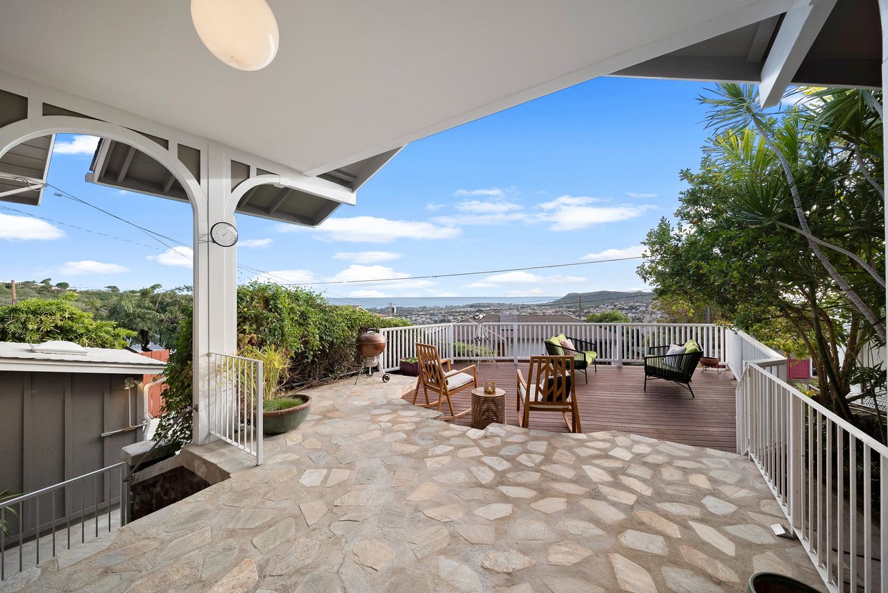 3851 Sierra Drive