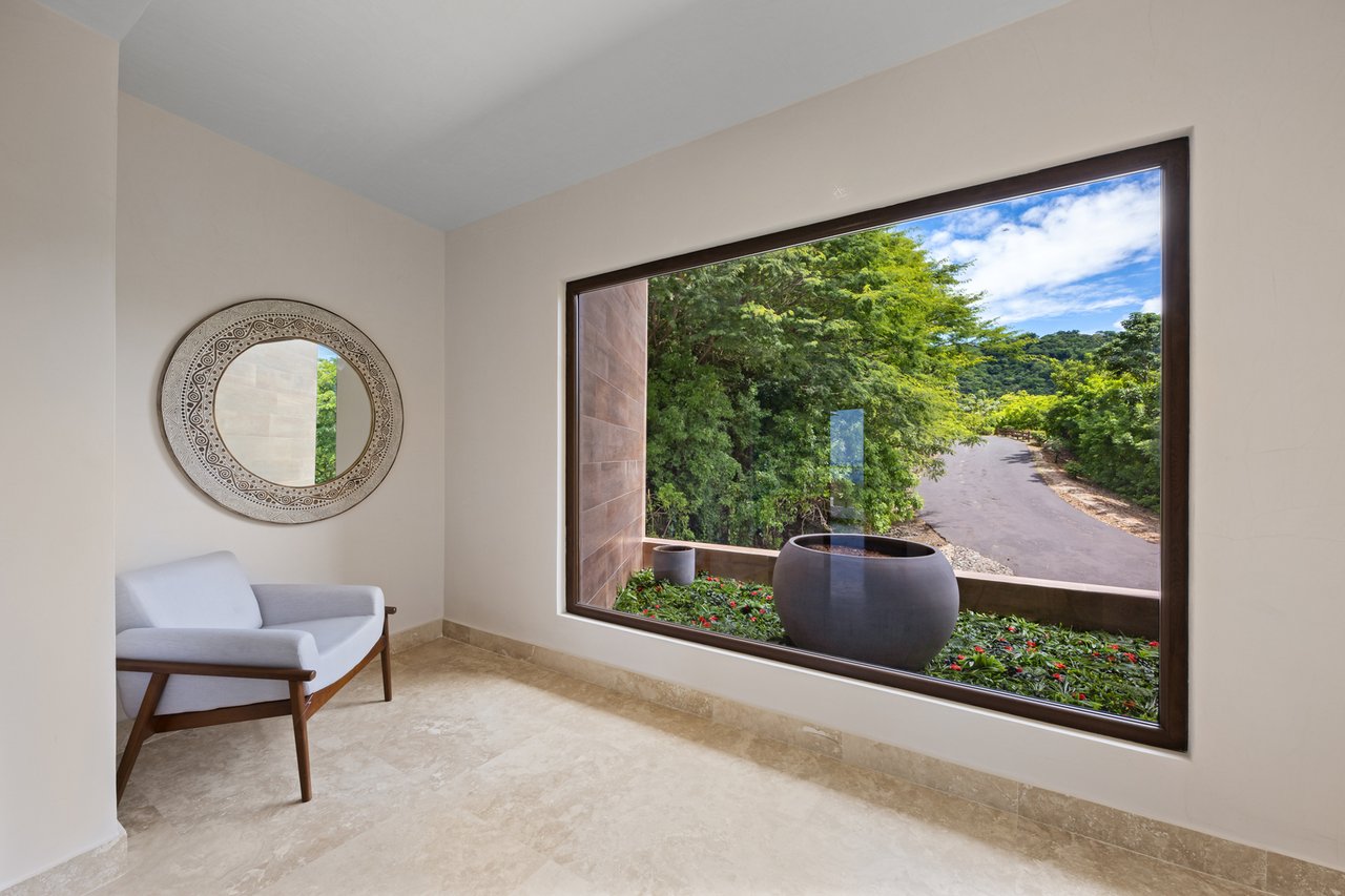 Contemporary Infinity Pool Villa, Flamingo, Guanacaste