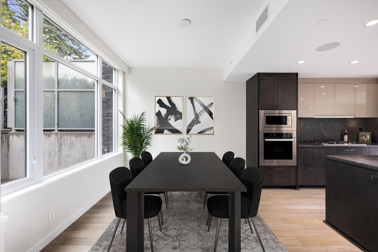 774 Arthur Erickson Pl