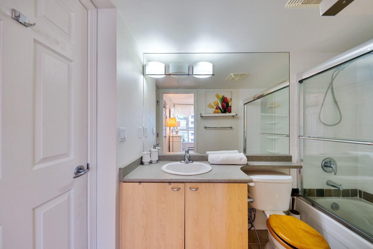 802-1420 W Georgia St