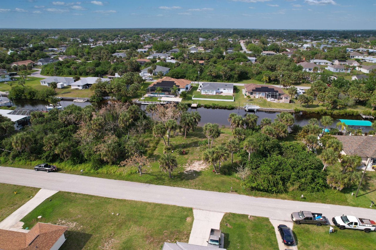 🌊🏡 JUST LISTED🏡🌊 18546 ASHCROFT CIR, PORT CHARLOTTE, FL 33948