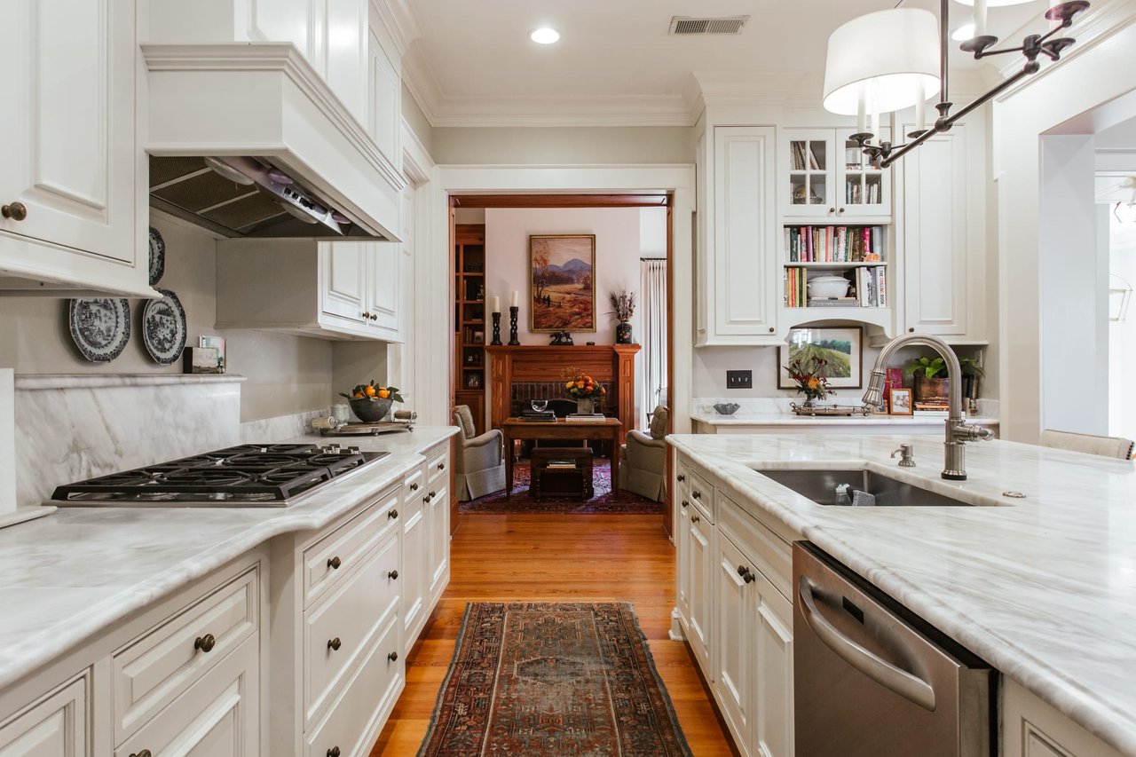 Signs That Now Is the Time to Sell Your Home