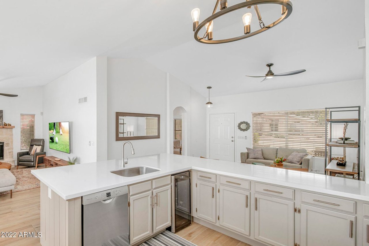 3526 E Utopia Rd