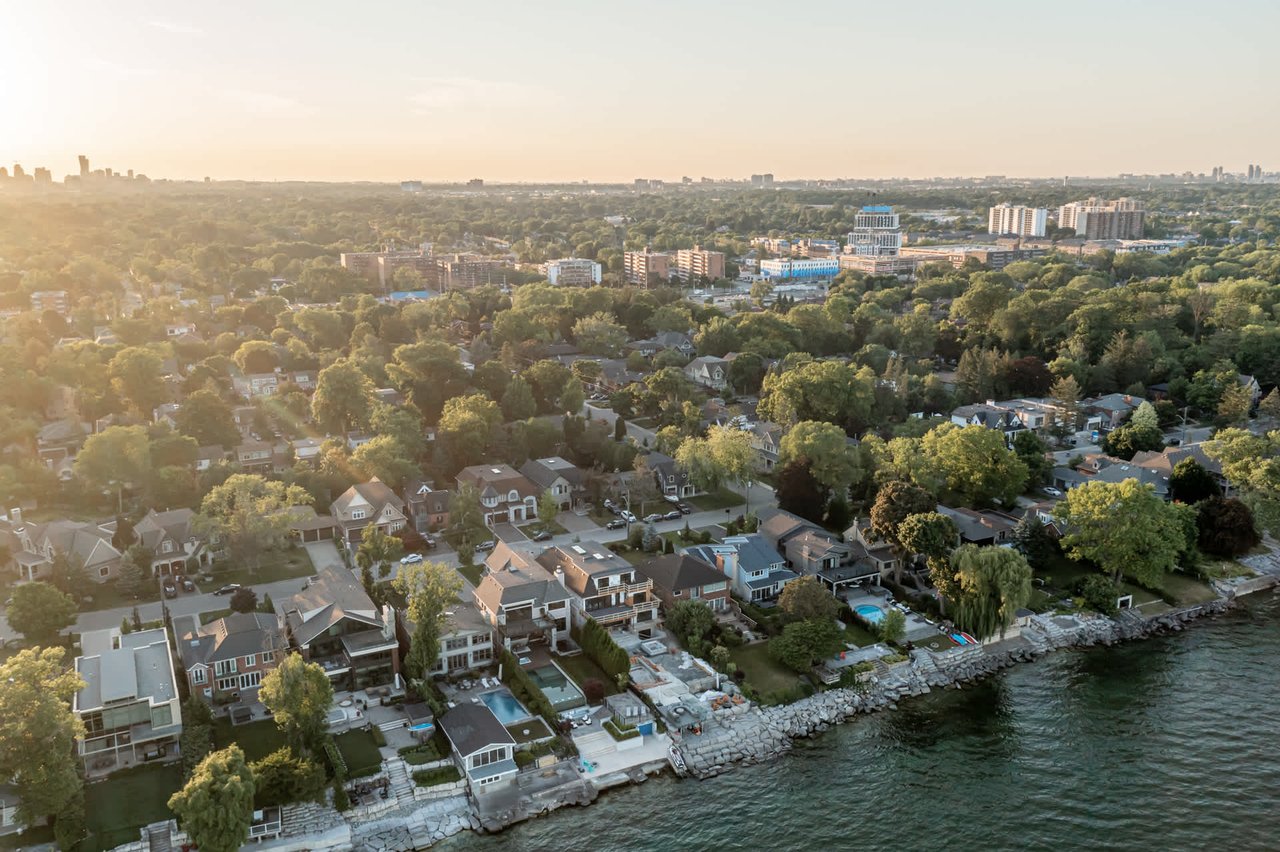 Modern Lakefront Estate in Port Credit