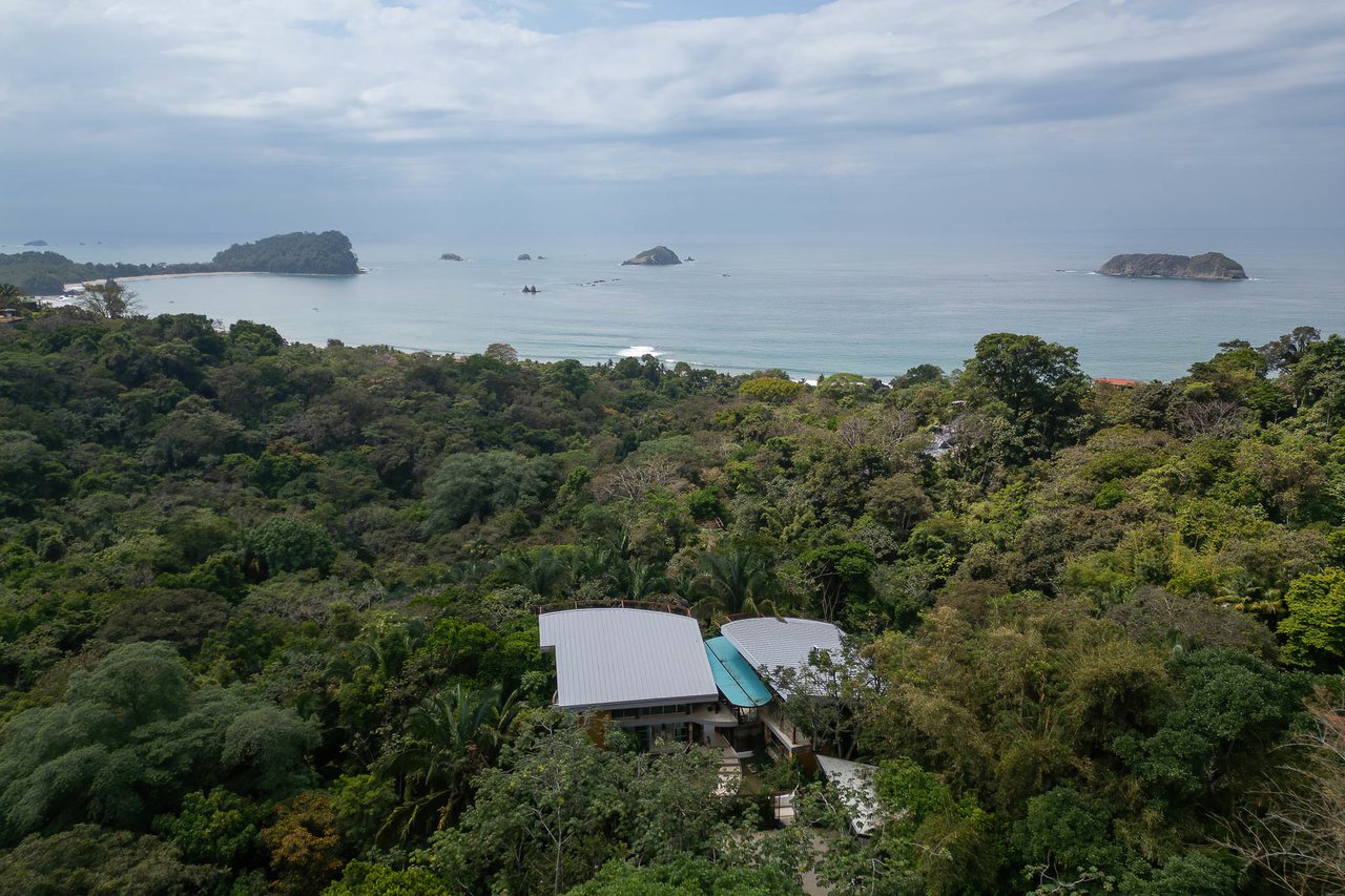 Luxury Mountain and Ocean View Villa, Manuel Antonio, Puntarenas