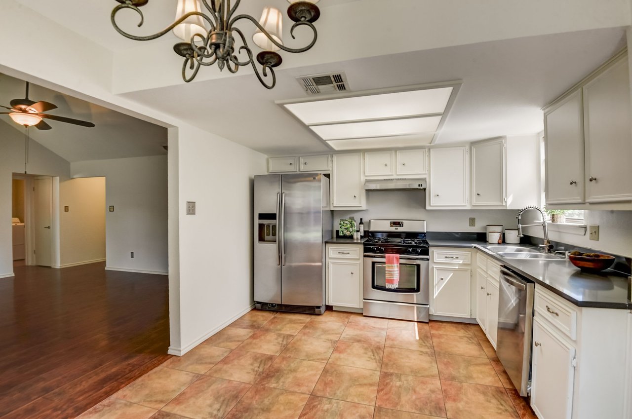 Transform this 1-Story Brushy Creek Home w/ a New Roof into Your Dream Oasis!
