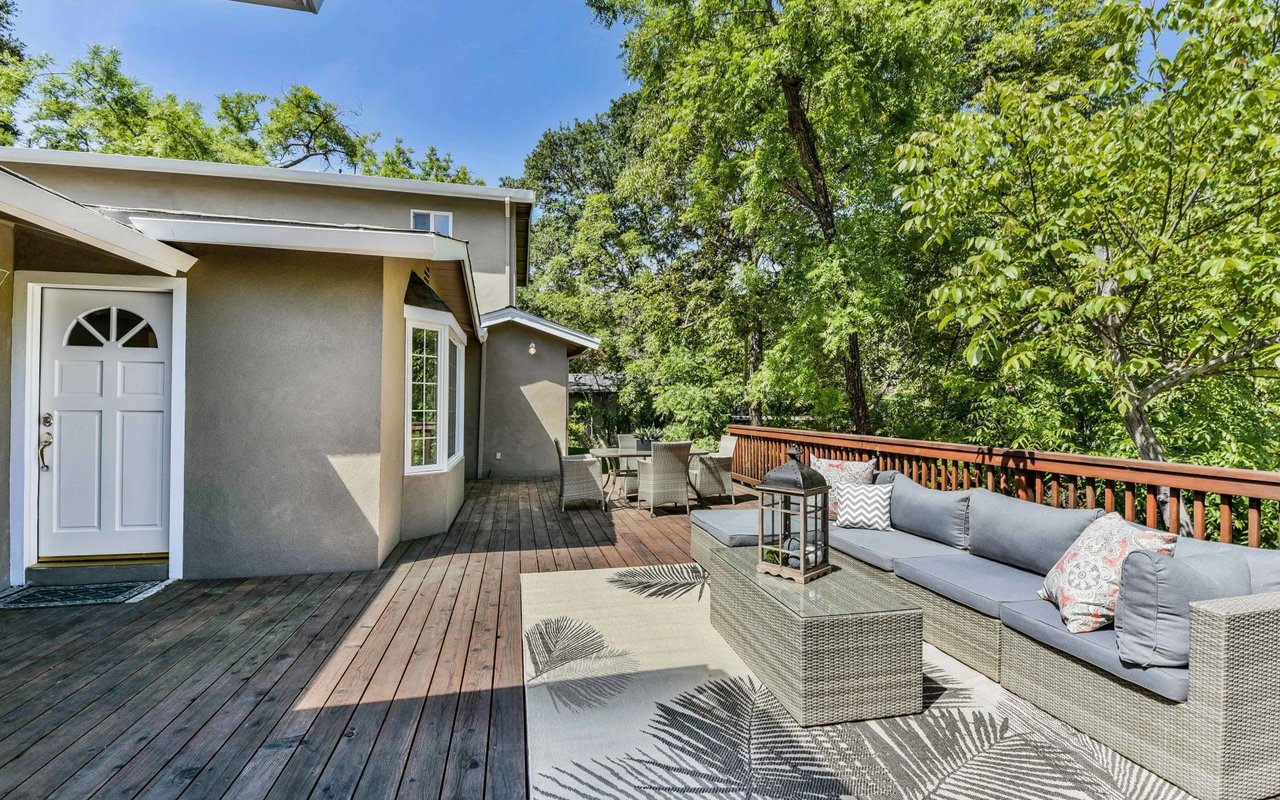 Nestled in the heart of Reliez Valley!