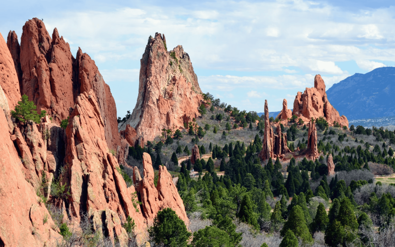 A breathtaking panoramic view of the Garden of the Gods in Colorado Springs, Colorado