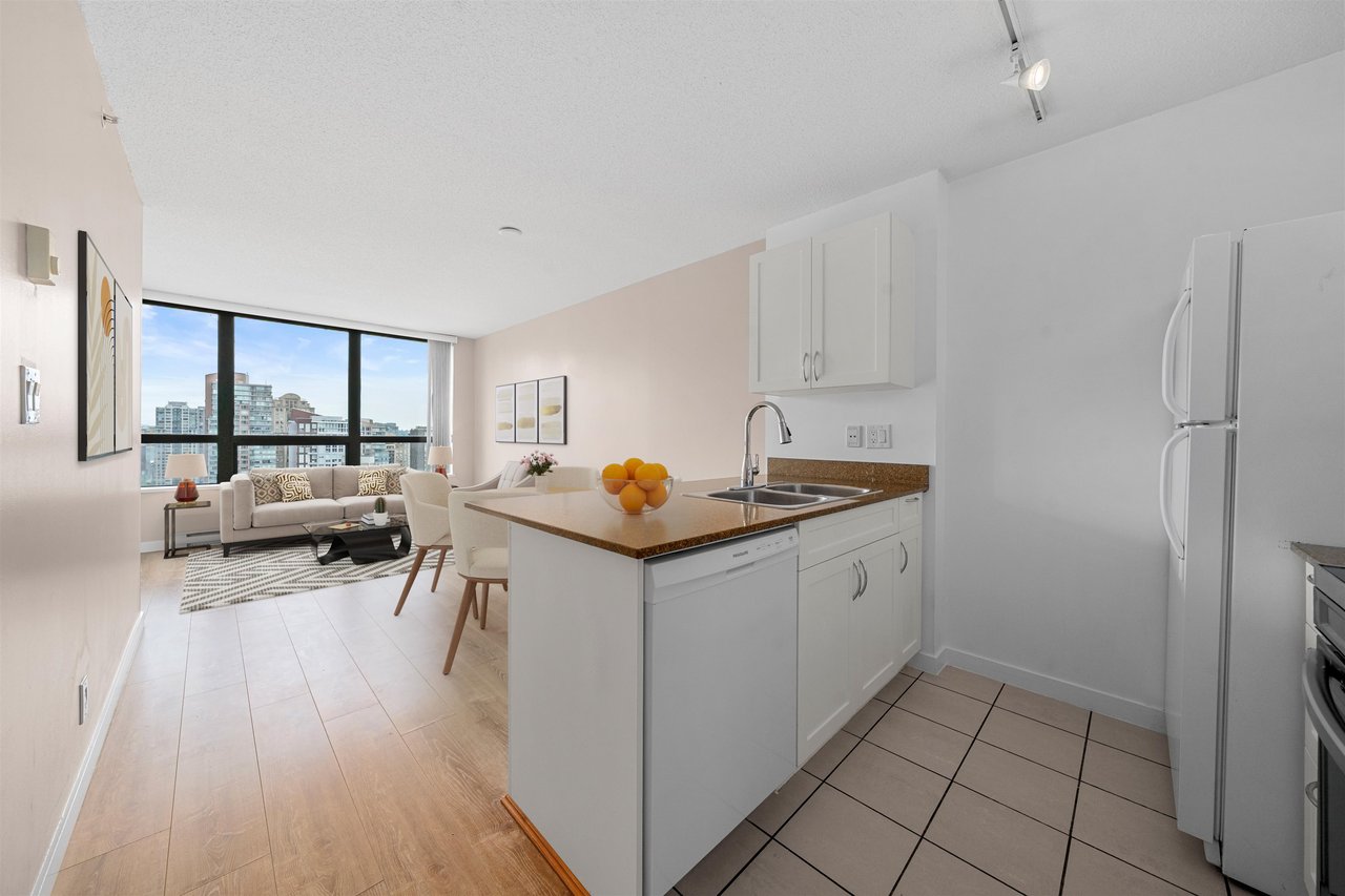 1923-938 Smithe Street, Vancouver