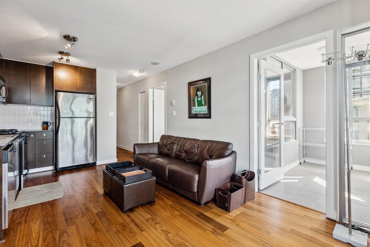 406-1030 W Broadway