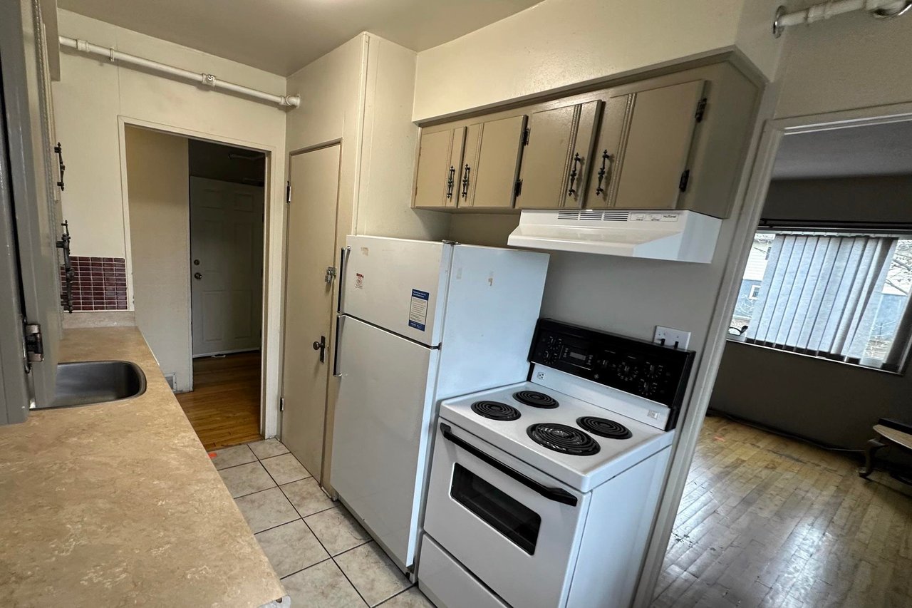 3008 Clark Dr