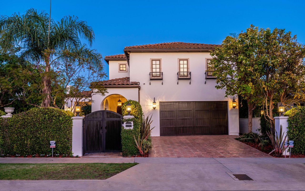 740 EL MEDIO AVE