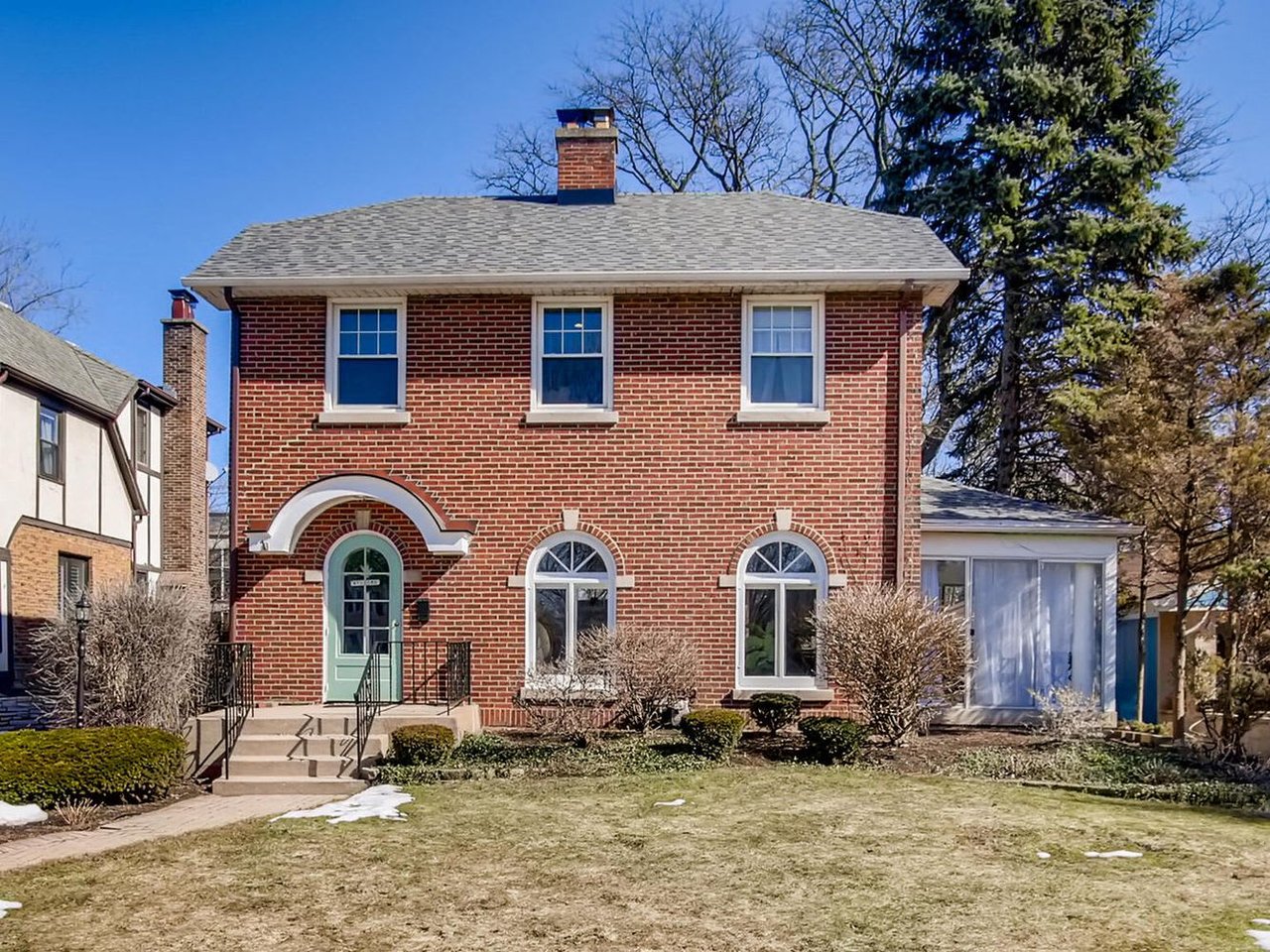 5009 WOODLAND AVE