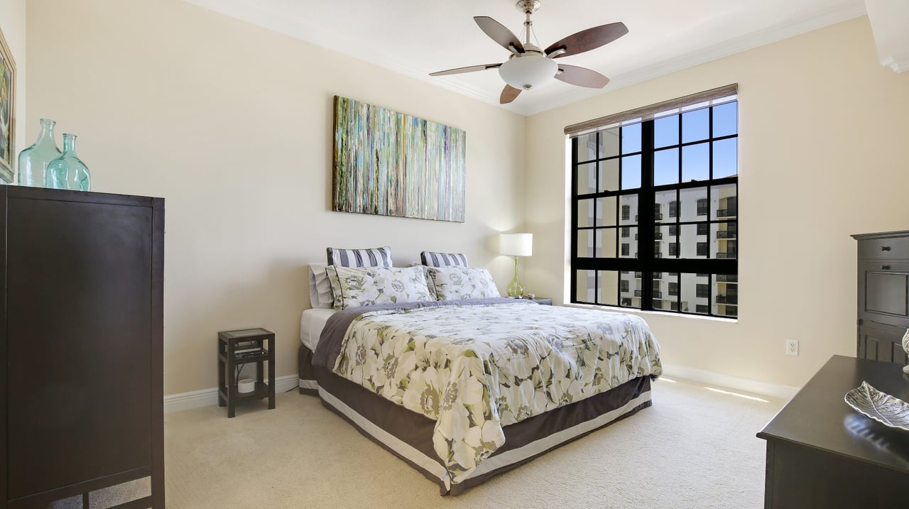 701 S Olive Ave, #1101