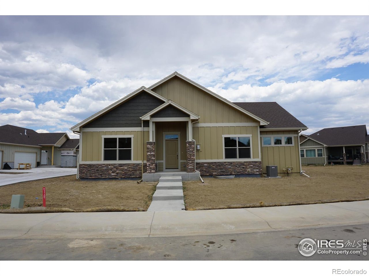 3681 Saguaro Dr