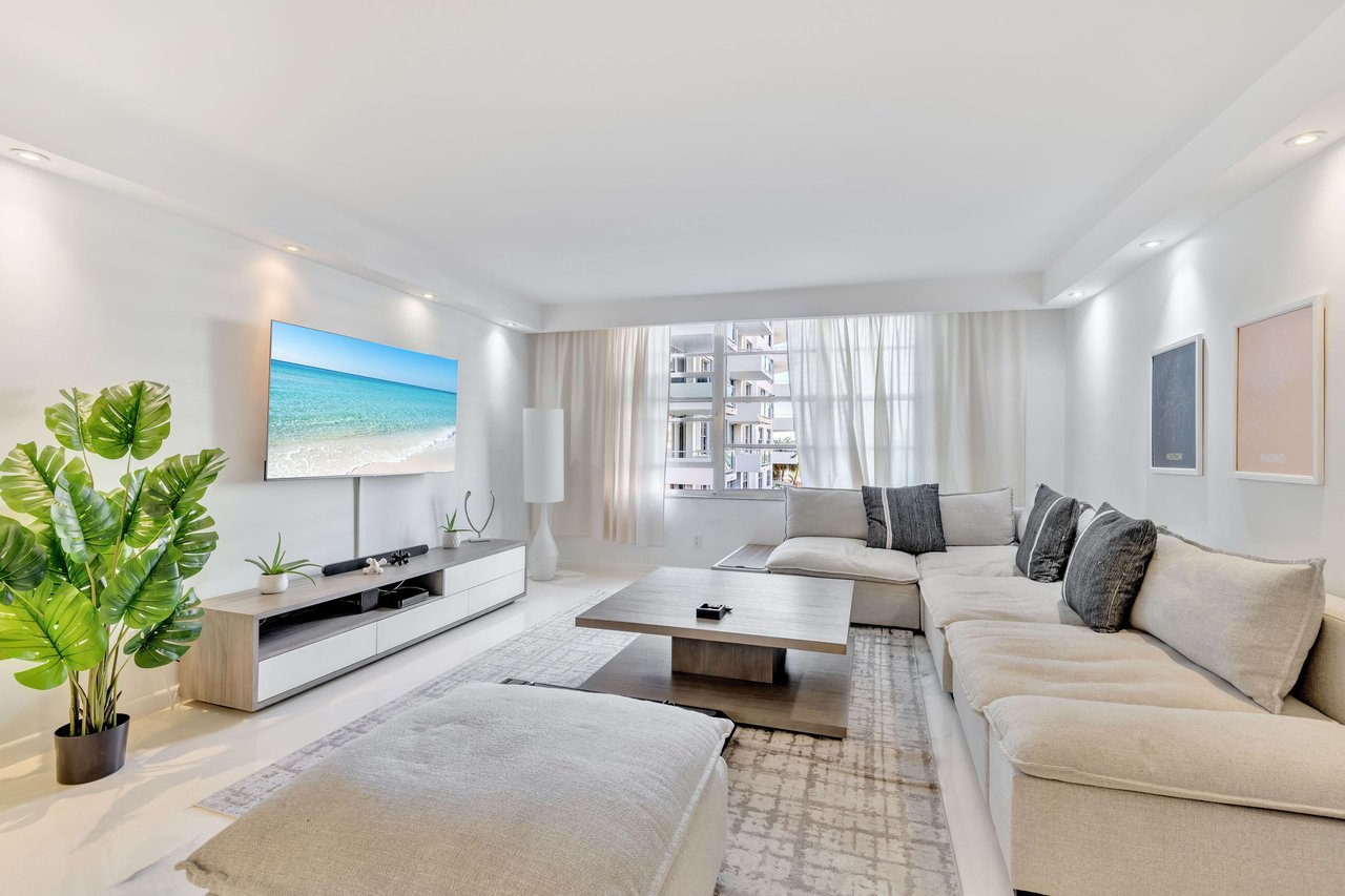 5161 Collins Ave #411 Miami Beach FL-33140
