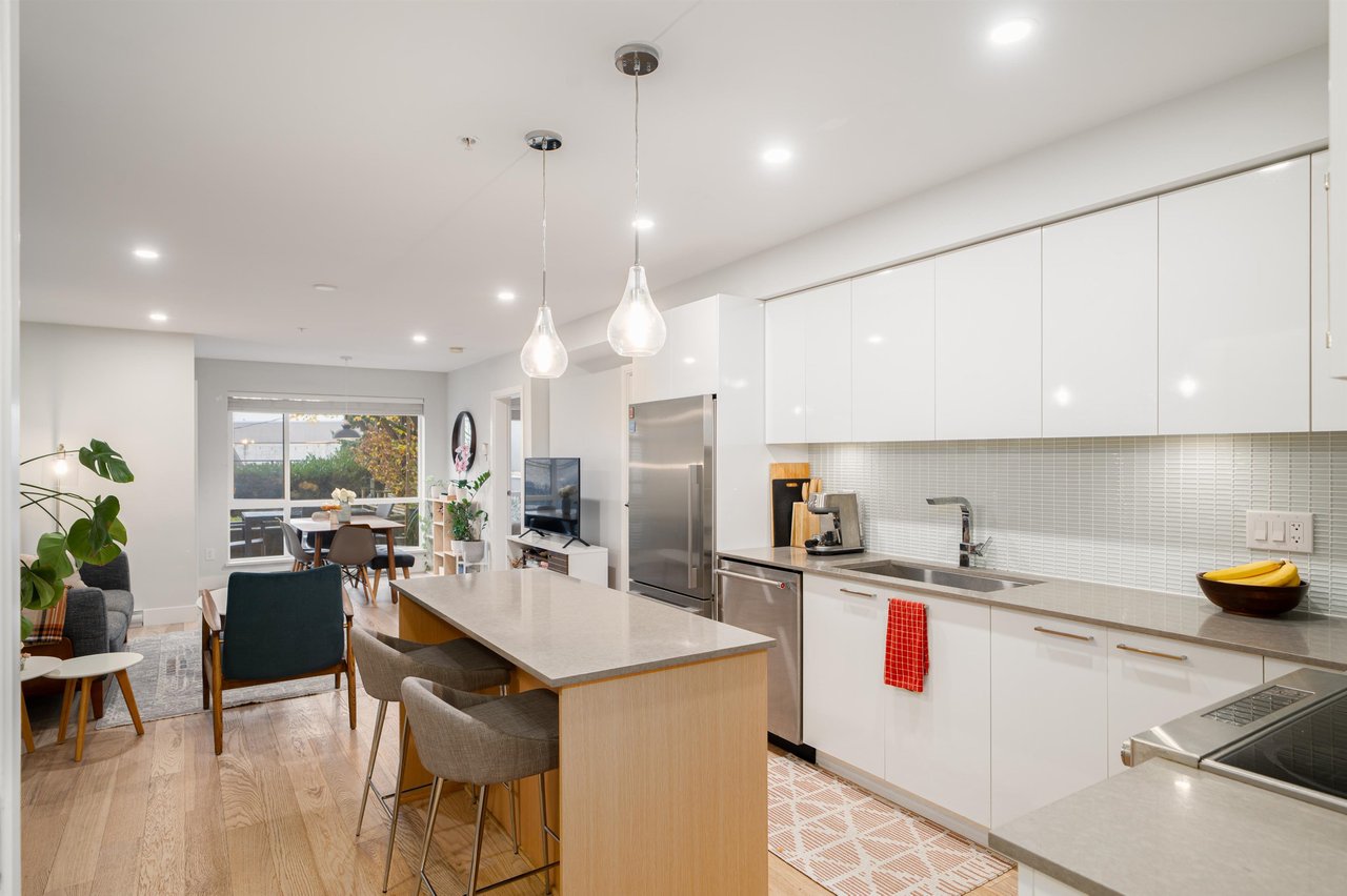 209-233 Kingsway