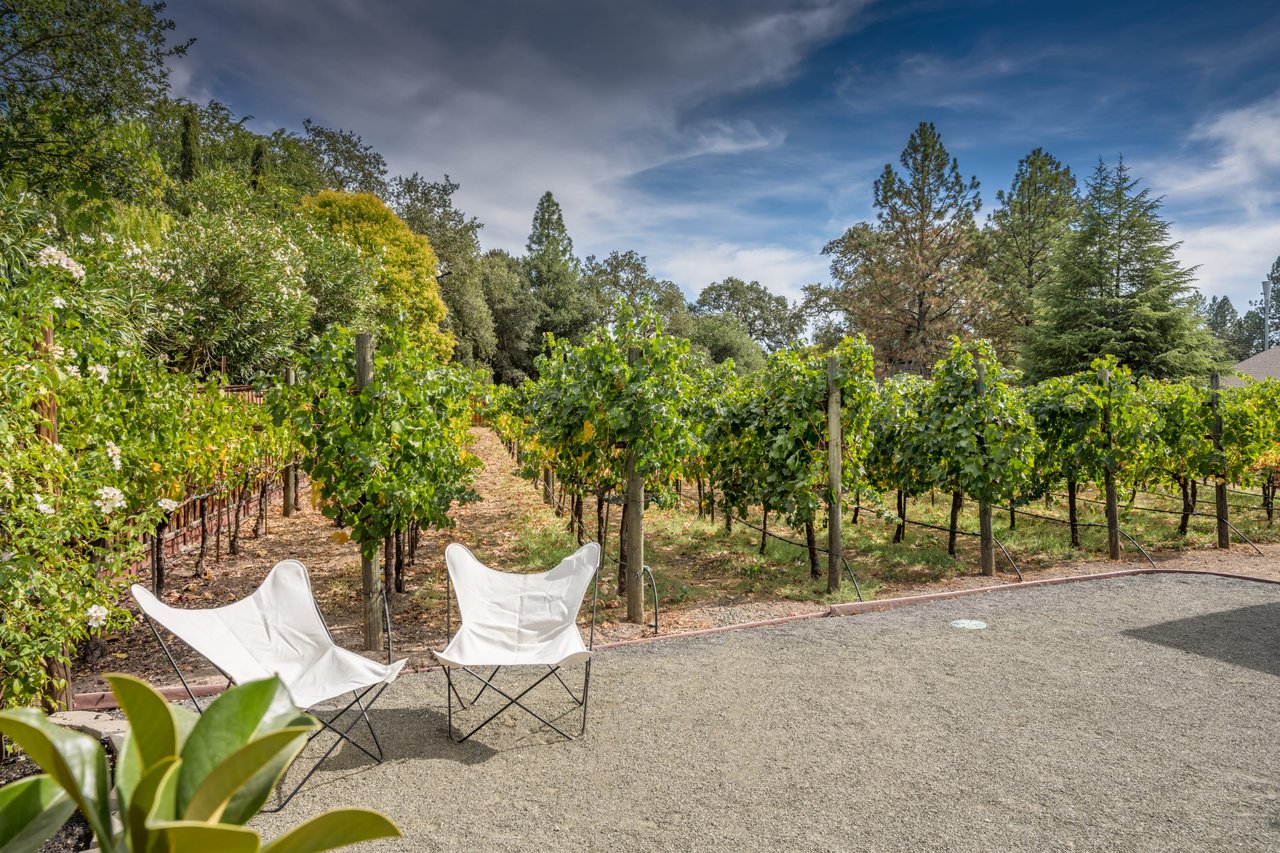 Los Palos Street, Sonoma