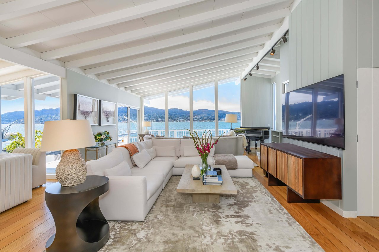 Waterfront Oasis on Coveted West Shore Road
