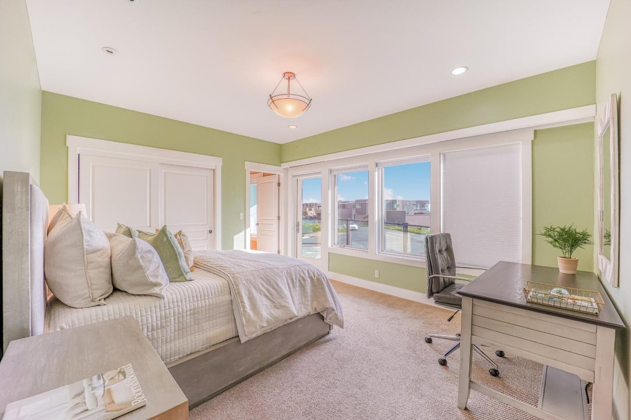 1469 Sandpiper Spit