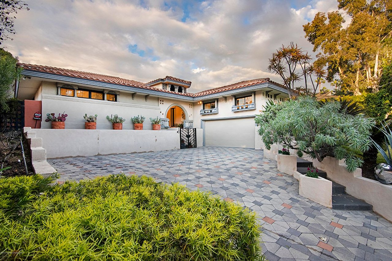 903 Arden Rd, Pasadena, CA 91106