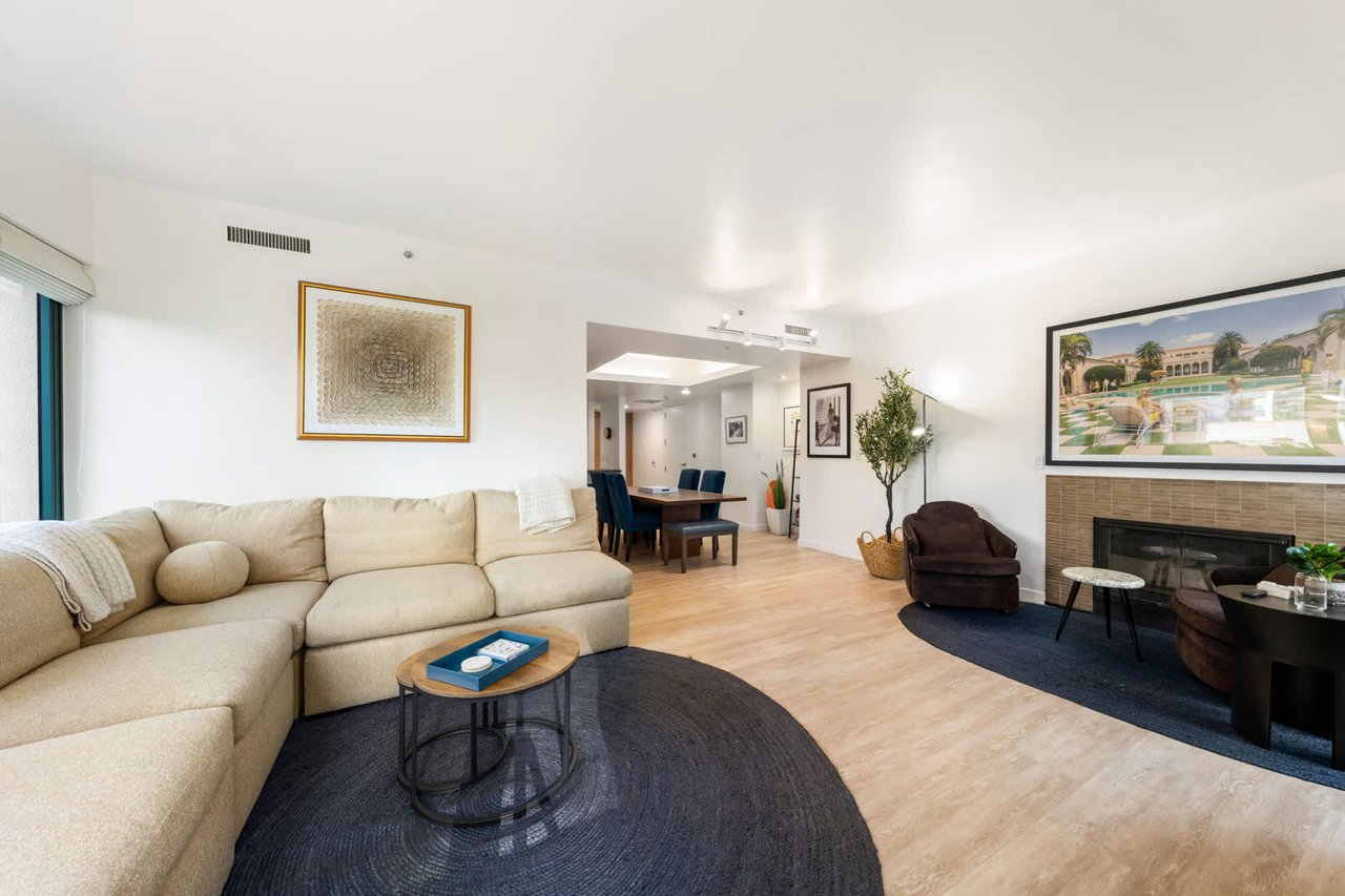 The Dorchester #501, Wilshire Corridor