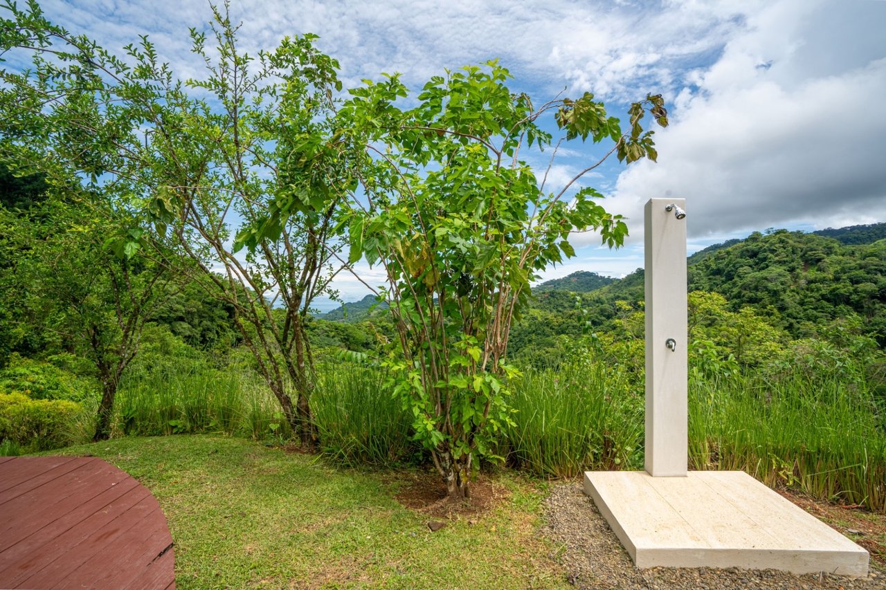 Waterfall Orchard Jungle Estate, Ojochal, Puntarenas