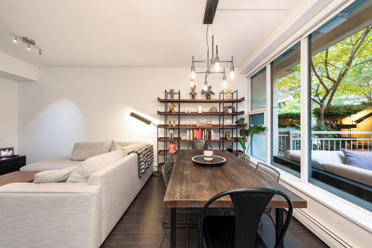 152 W 1st Ave