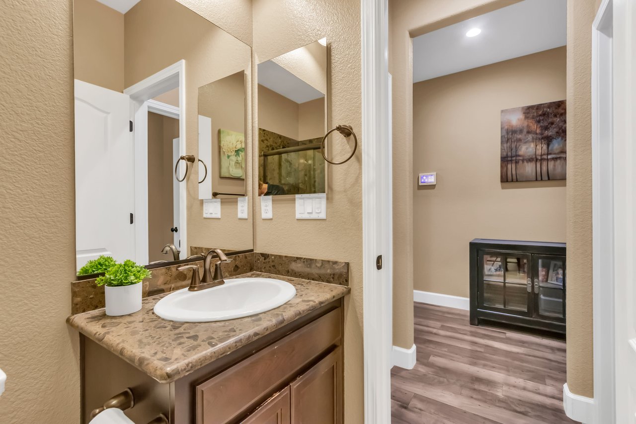 3123 Acorn Glen Way
