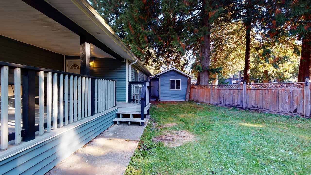 230-1830 Mamquam Rd