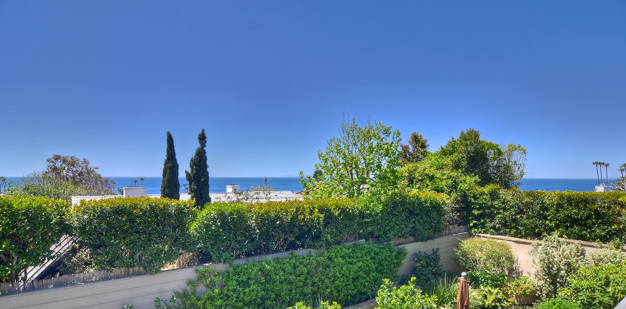 8 N Encino