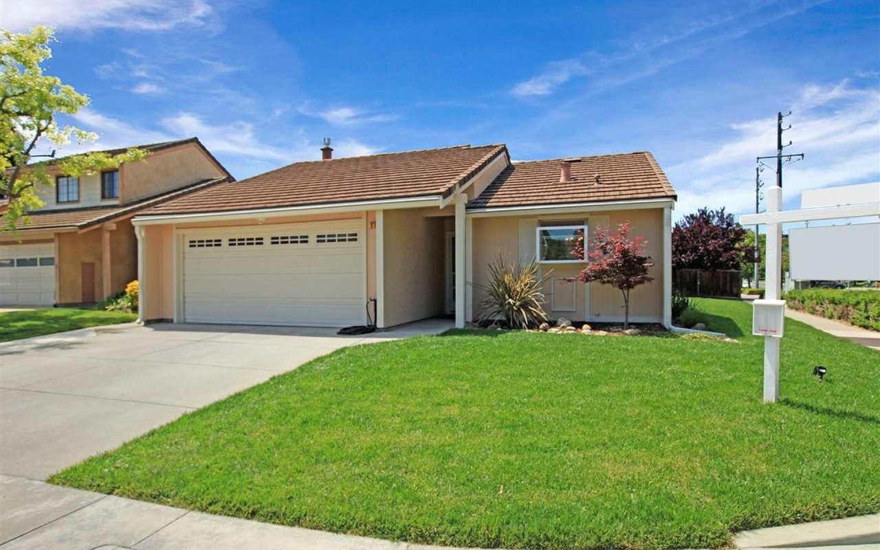211 Tomas Way