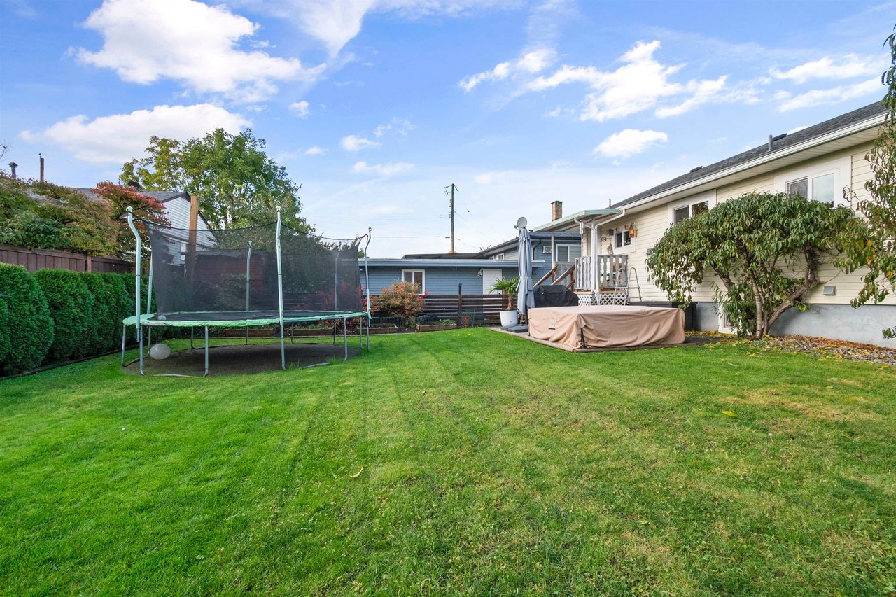 45896 Henley Ave