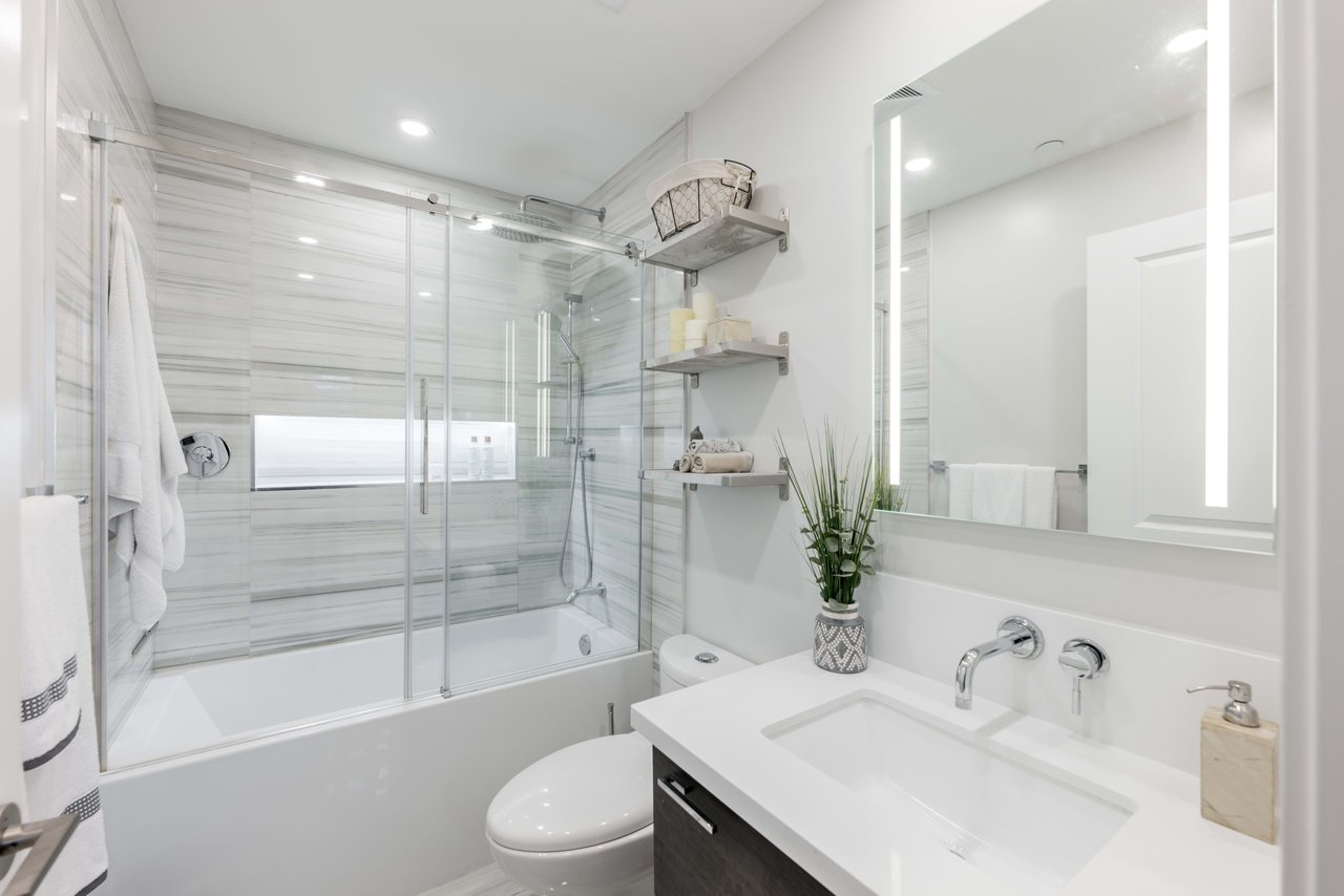 33 Shore Breeze Dr 510