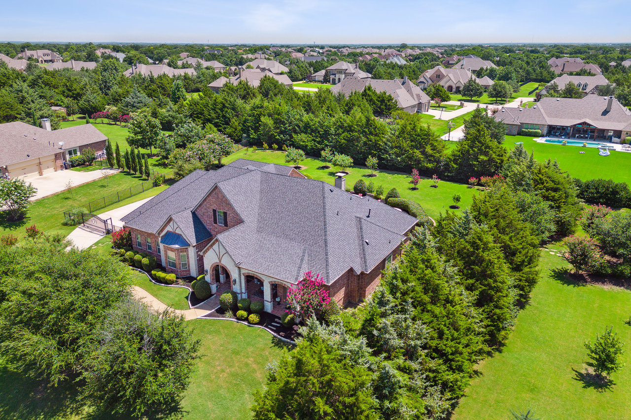 Congratulations Christy Zemaier for her closing on 2741 Wolf Creek in Lucas