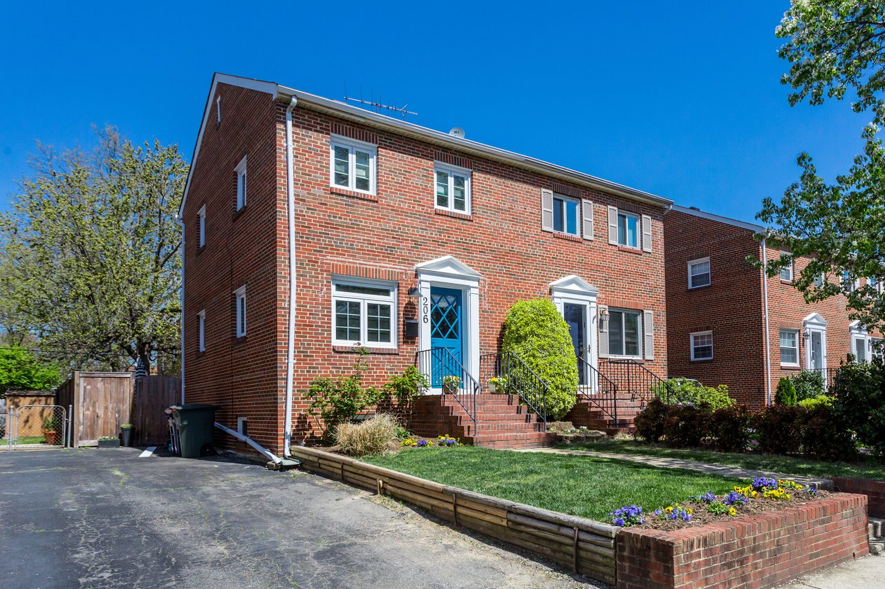206 Adams Ave