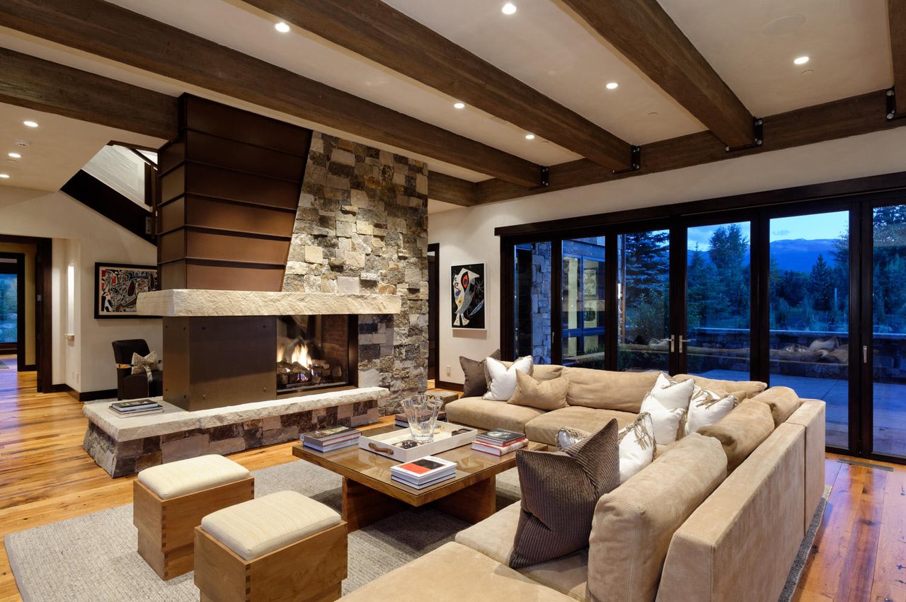 Ultimate in Style and Convenience in Aspen 