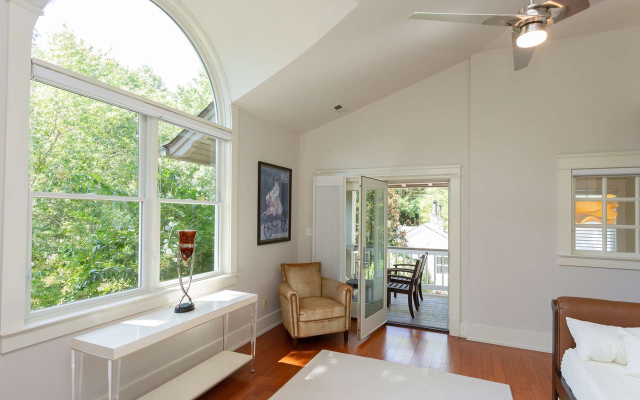 100 Arlen Park Dr