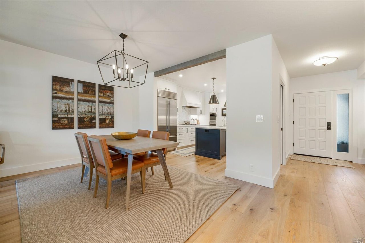 1125 S Eliseo Dr