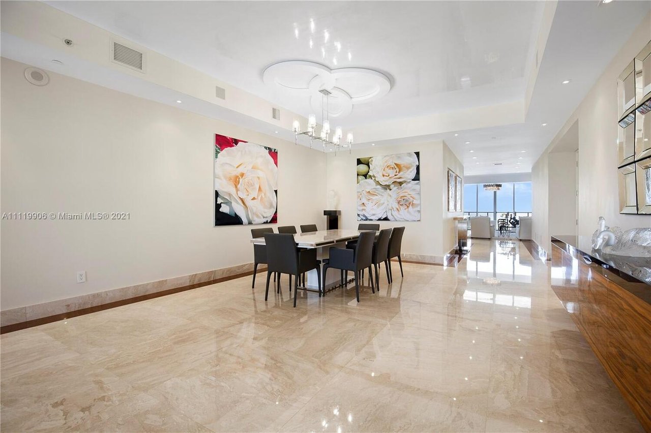 9705 Collins Ave, #1403N