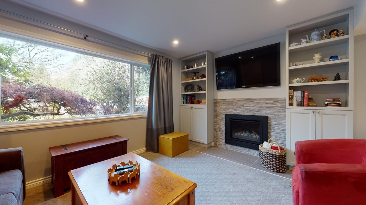 38240 Myrtlewood Cres