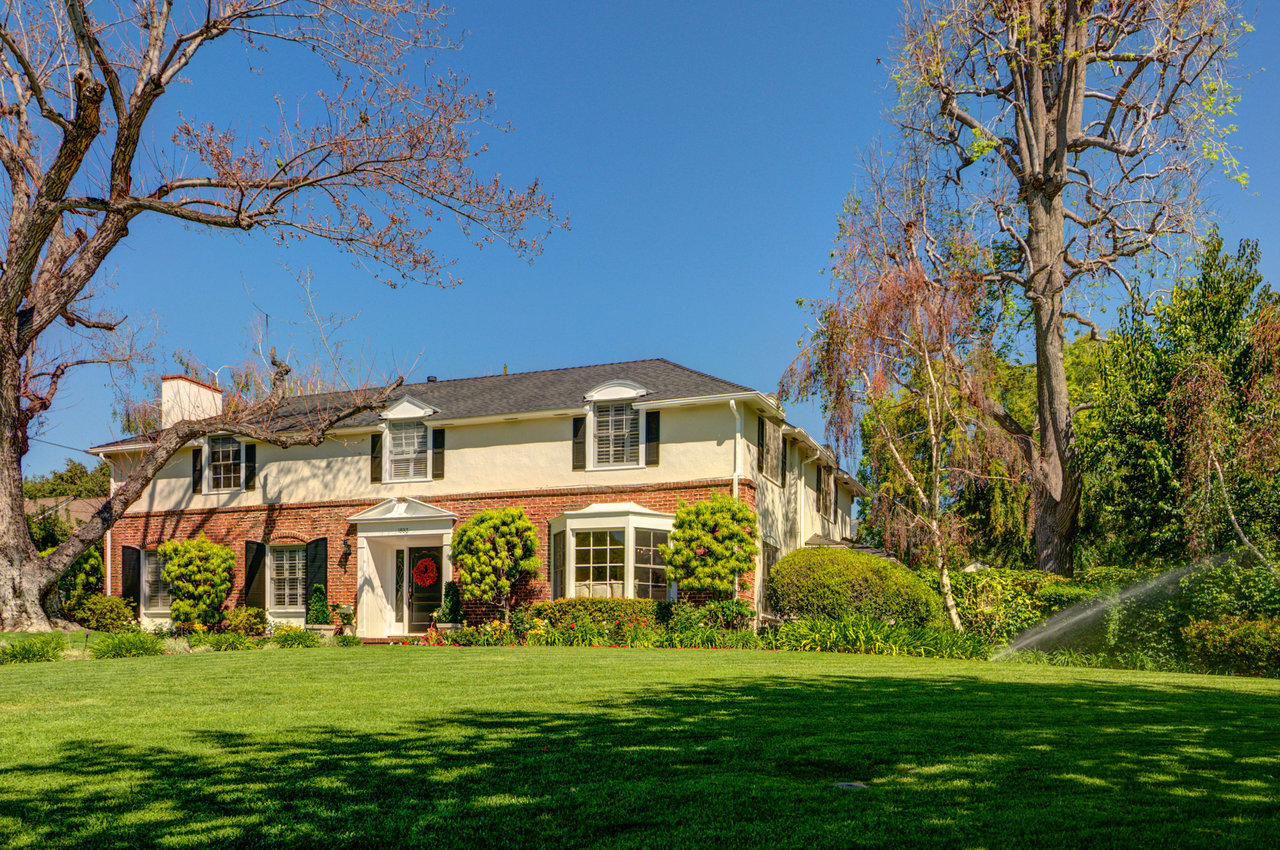 Carrie Benuska Leinen listing at 1893 E Mendocino Street, Altadena CA - Altadena real estate