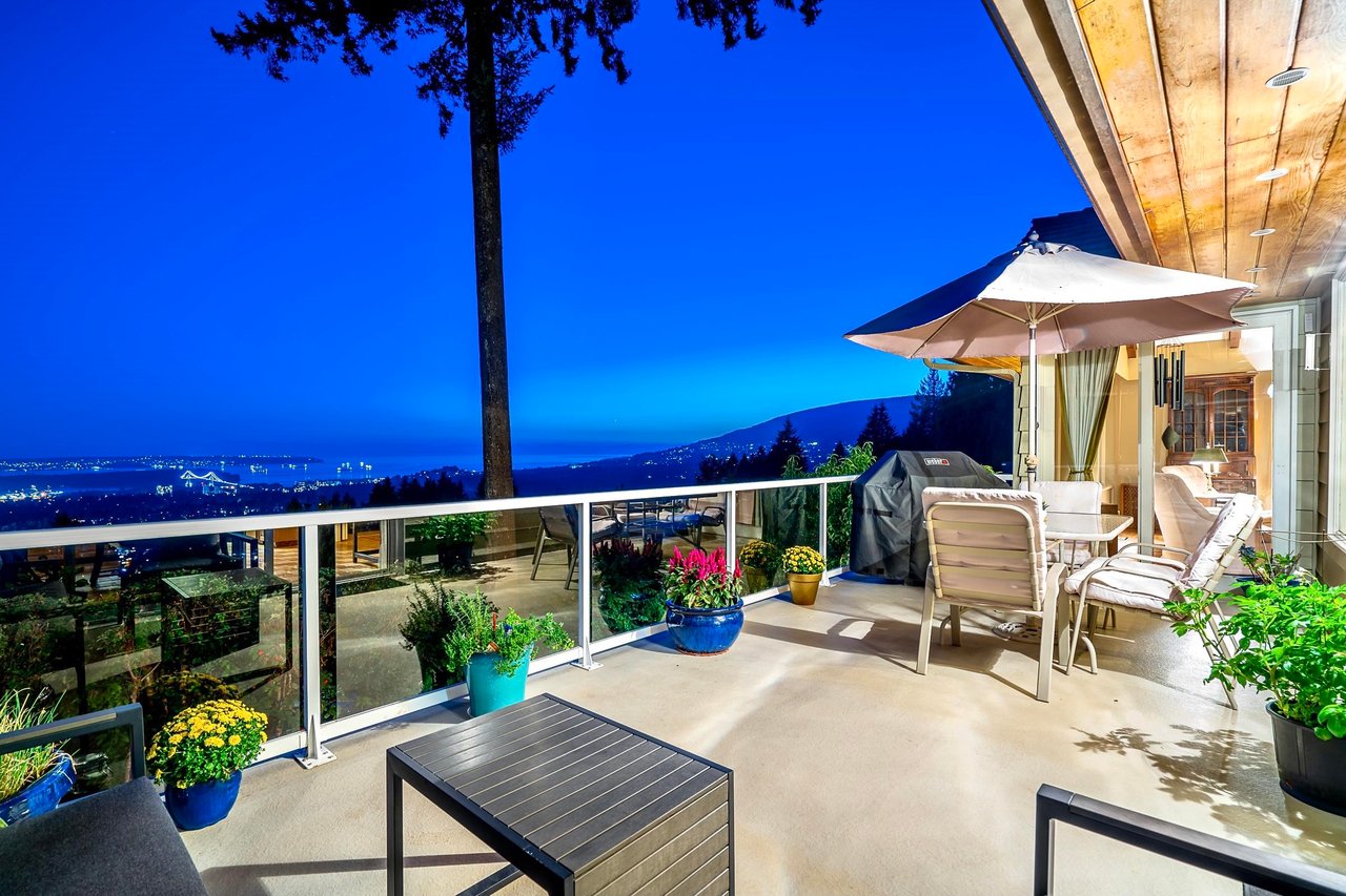 209 Rondoval Cres