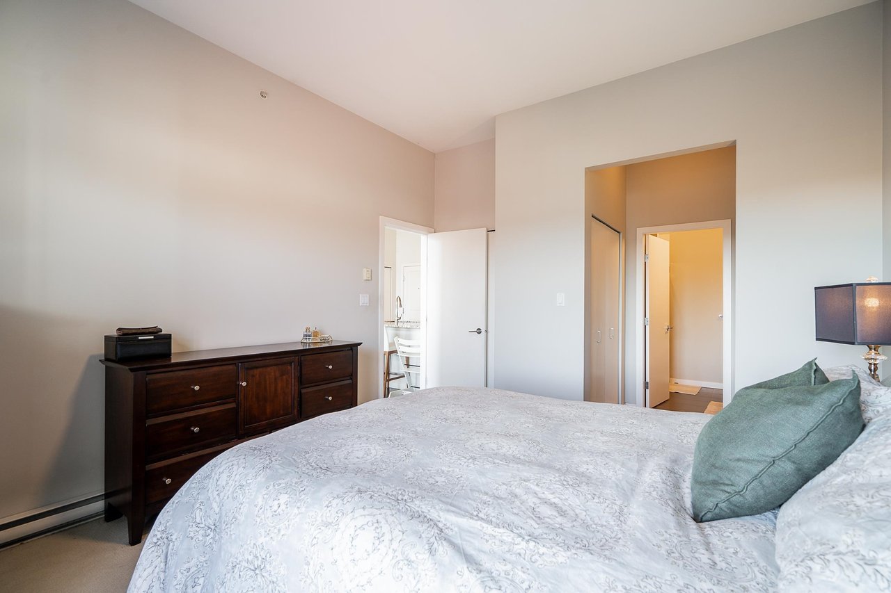 407-288 Hampton Street, New Westminster