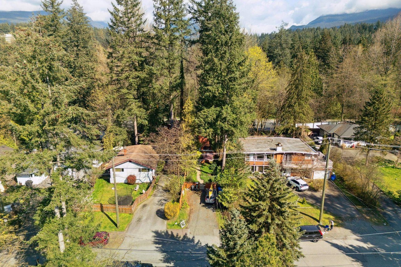 2240 Windridge Dr