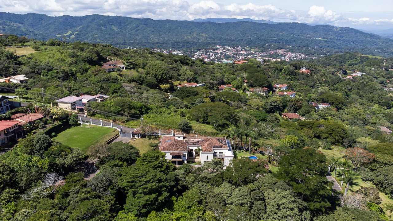 Panoramic View Mountain Estate, Ciudad Colon, San Jose