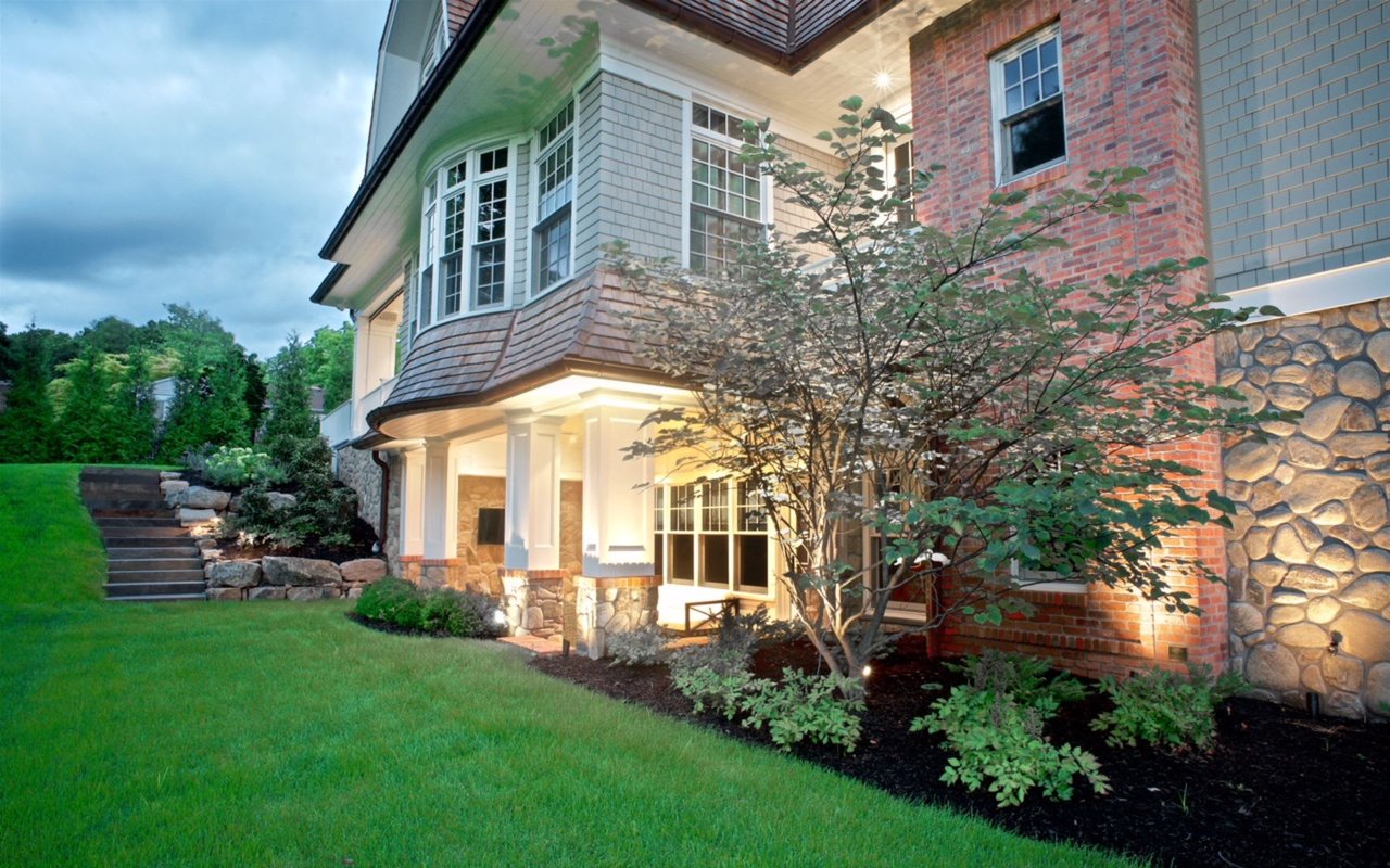 200 Woodland Ave