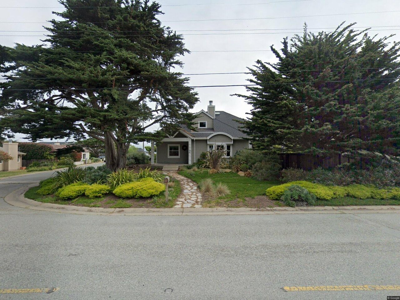1118 Del Monte Blvd