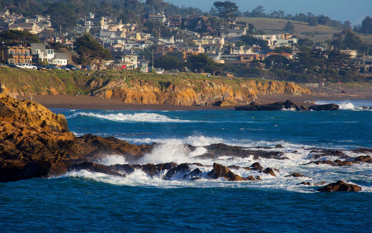 Exploring Cambria, California: 9 Must-Try Things-to-Do